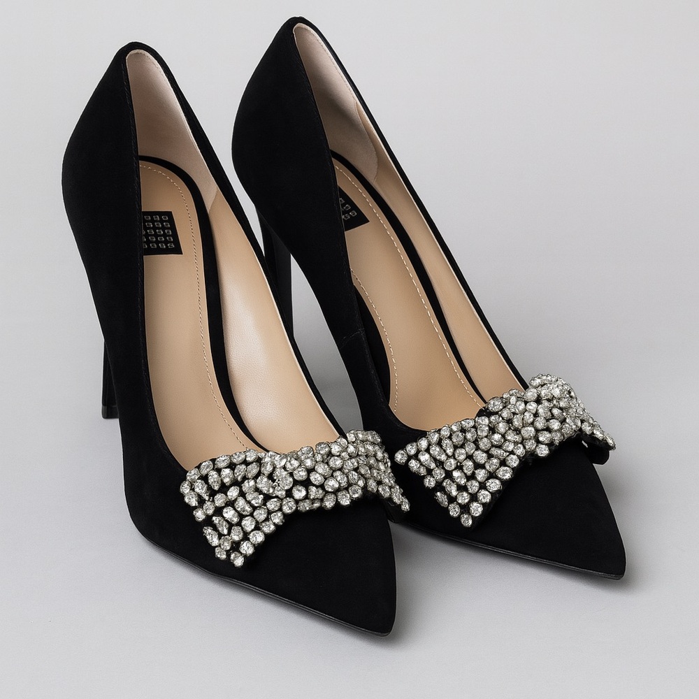 White House Black Market Embellished Heels – Size 7.5 (Unworn in Box)